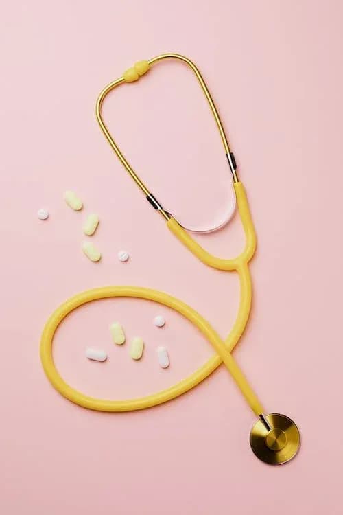 stethoscope and pills